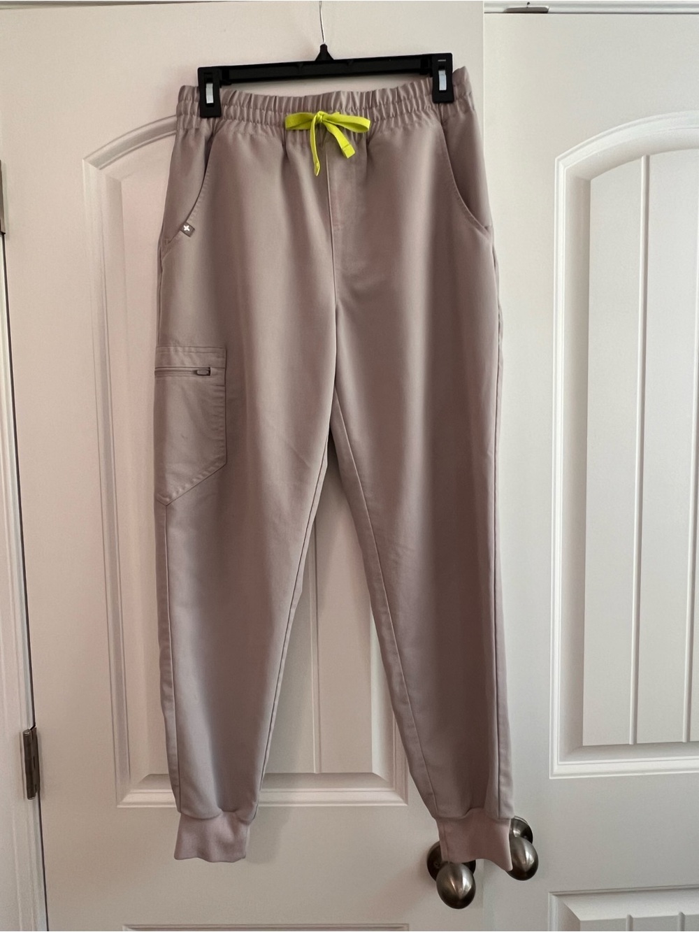 FIGS High-Waisted Jogger Scrub Pants Gray Contrast Neon Drawstring Small AS IS